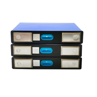 40Ah 3.2V LiFePO4 เซลล์แบตเตอรี่แบบแท่งปริซึม 6C ค่าคงที่อัตราสูงและจำหน่ายพร้อมสินค้าเกรด A
